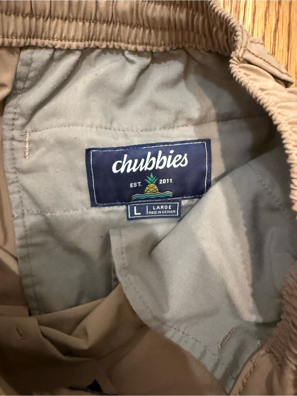 chubbies Men's Drawstring Hybrid Shorts - Beige/Tan - Picture 3 of 4